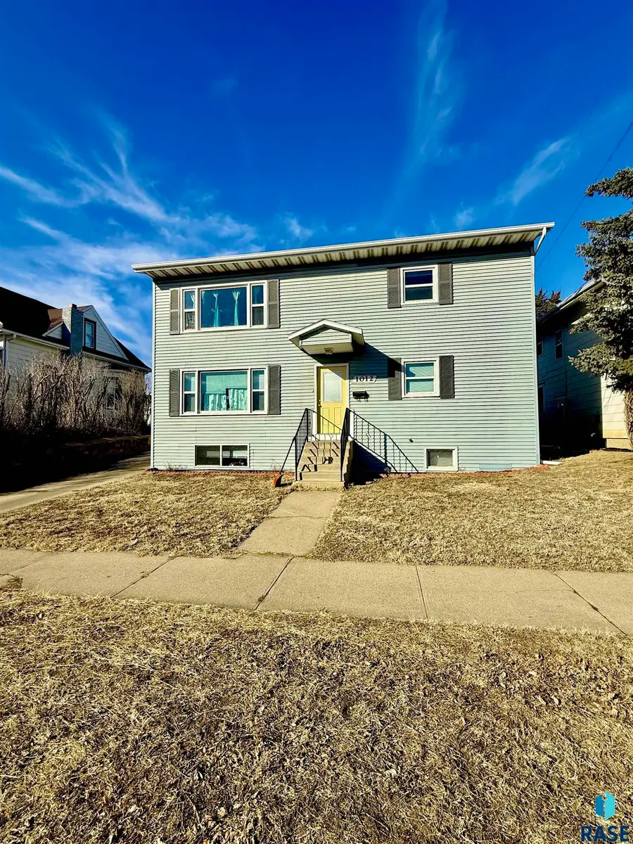 1012 W 8th St St E, Sioux Falls, SD 57104 - #3