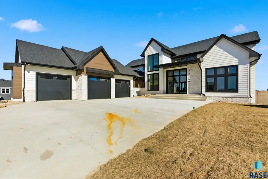 7312 Agate Cir, Sioux Falls, SD 57110 - #2