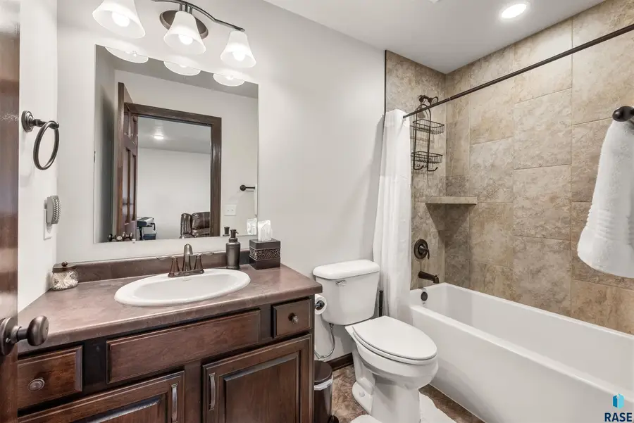 9052 W Wisdom Pl, Sioux Falls, SD 57106 - #2