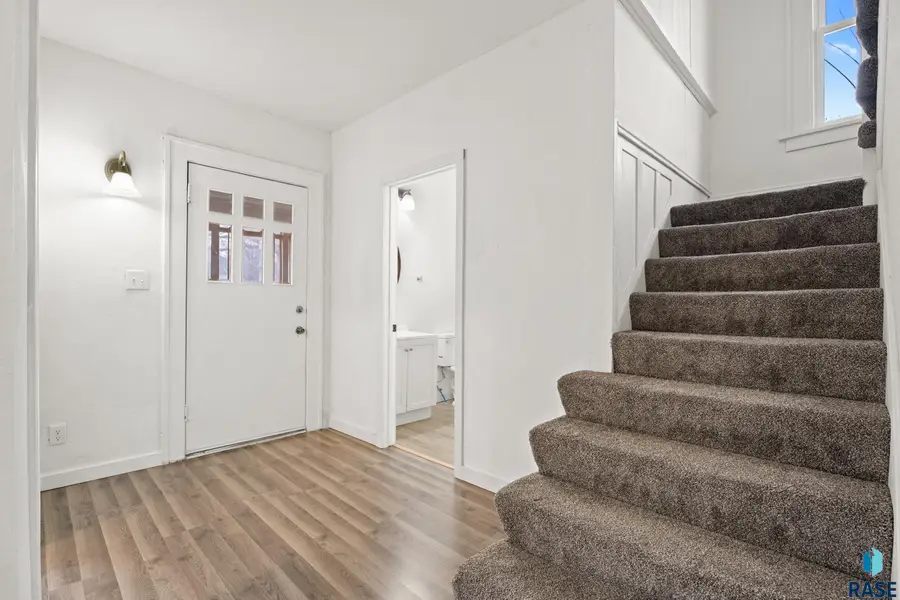 706 S Menlo Ave, Sioux Falls, SD 57104 - #3