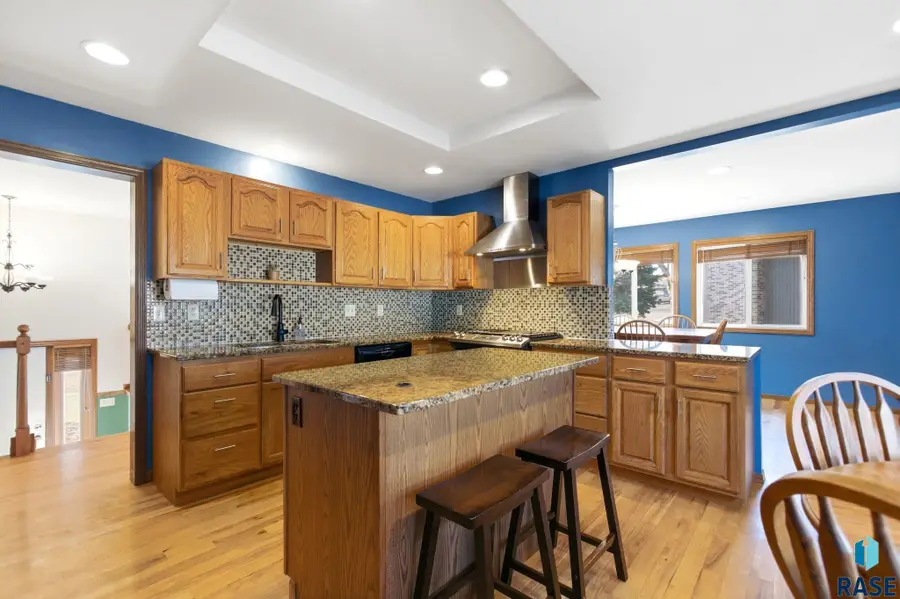 6201 W 32nd St, Sioux Falls, SD 57106 - #3