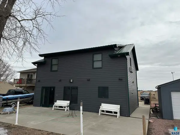 4892 N Spawn Cir, Chester, SD 57016