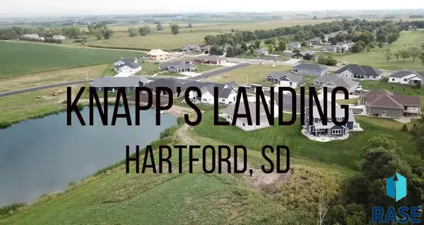 305 Duck Trl, Hartford, SD 57033