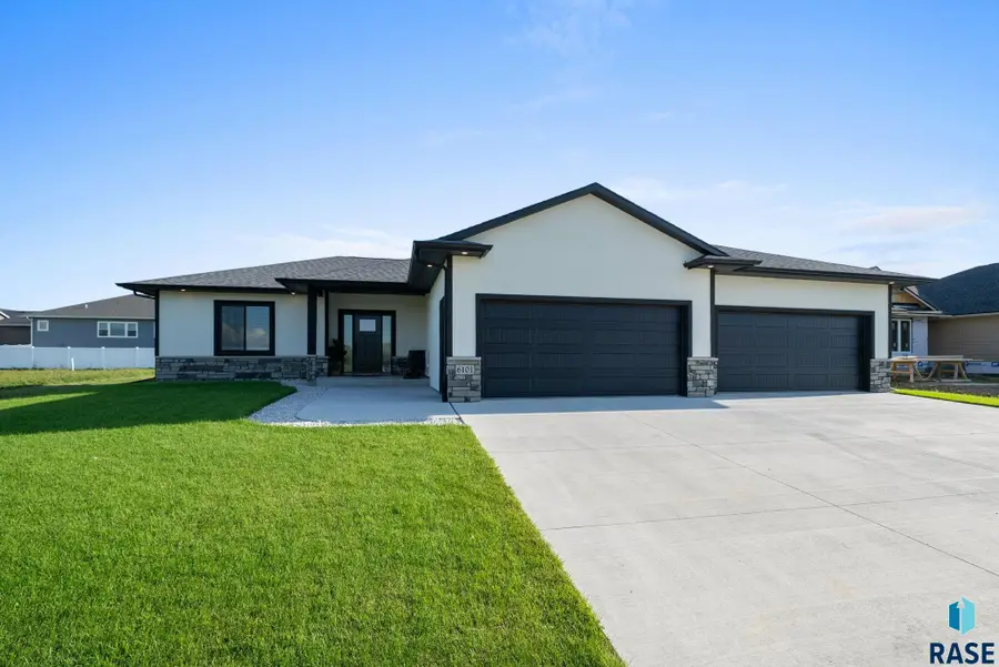 6101 W 54th N St, Sioux Falls, SD 57107 - #2