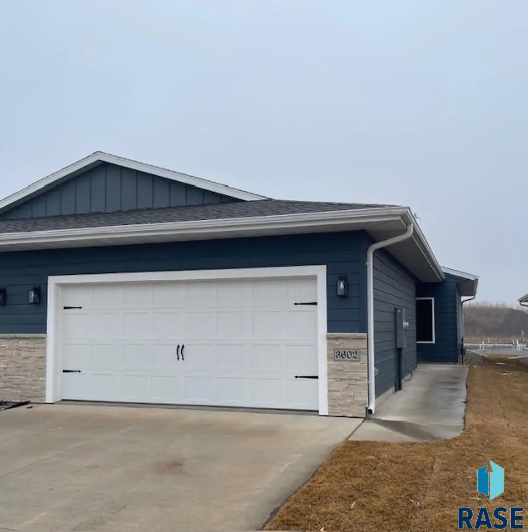 3602 S Heather Ave, Sioux Falls, SD 57106 - #1