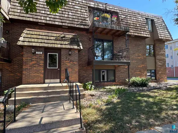 3712 S Terry Ave #201, Sioux Falls, SD 57106