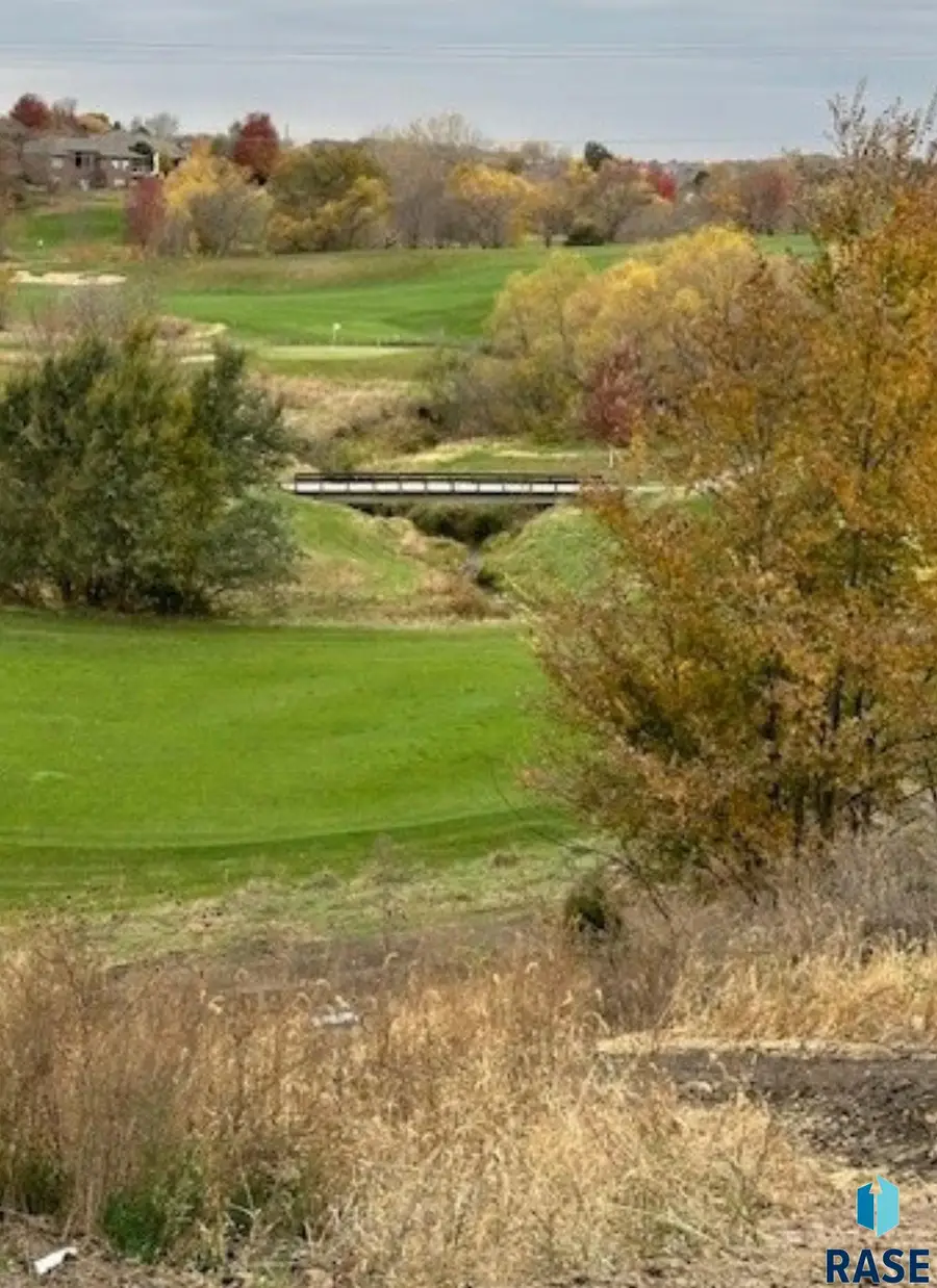 8509 E Torchwood Pl, Sioux Falls, SD 57110 - #2