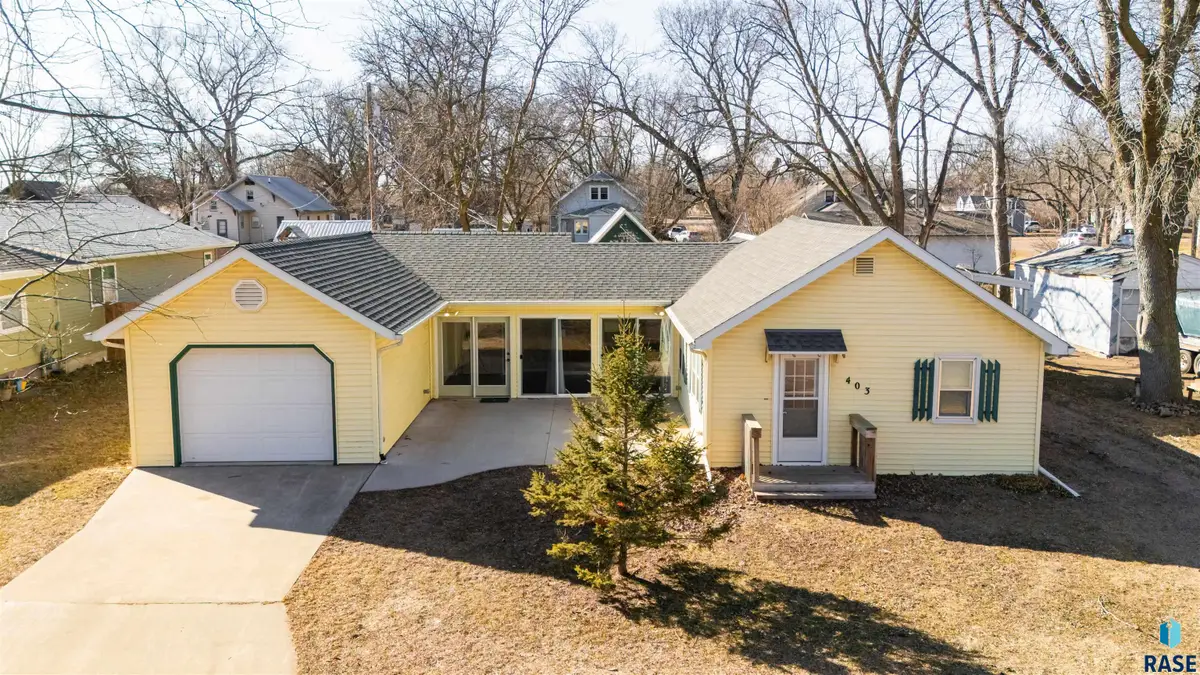 403 S Juniper Ave, Marion, SD 57043 - #1