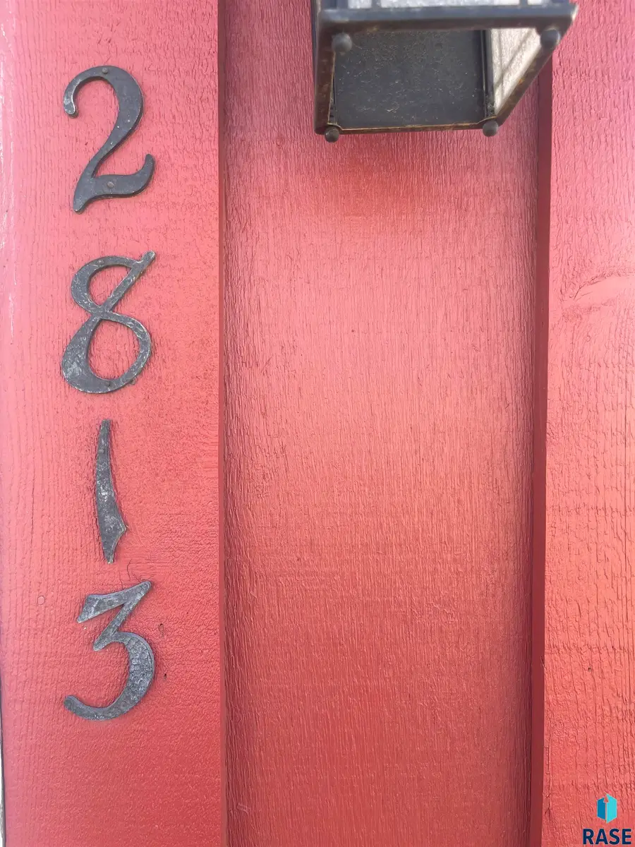 2813 E Klondike Trl, Sioux Falls, SD 57103 - #2