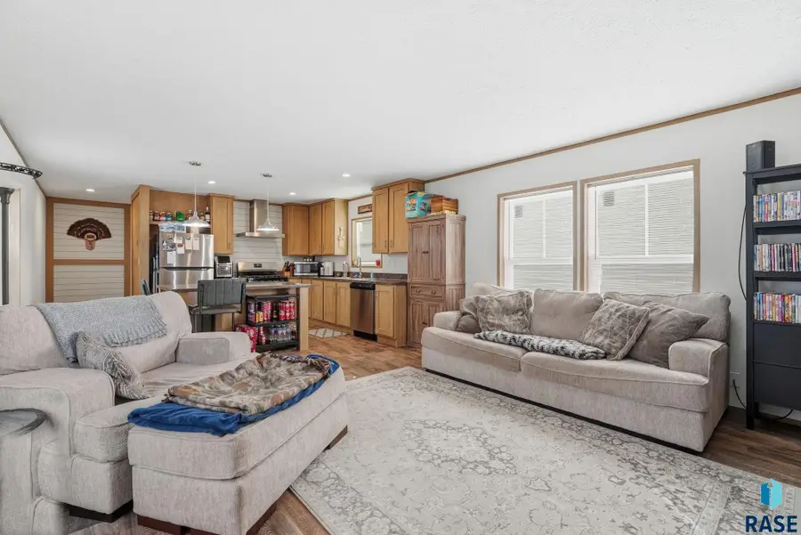 6016 S Canterbury Pl, Sioux Falls, SD 57106 - #3