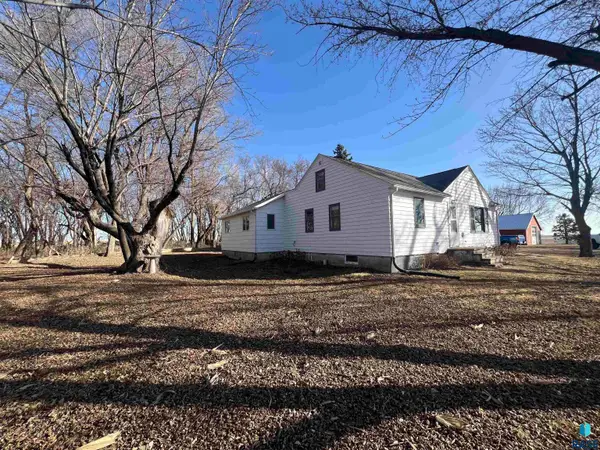 1665 31st St, Ellsworth, MN 56129