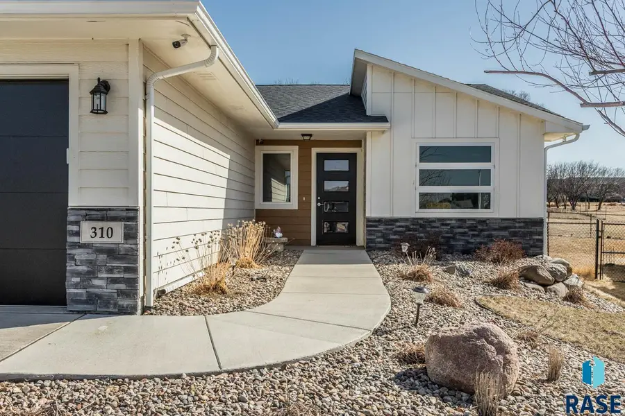 310 N Ceylon Ave, Tea, SD 57064 - #2