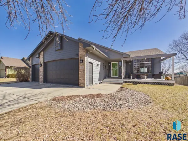 408 N Dewberry Ave, Sioux Falls, SD 57110