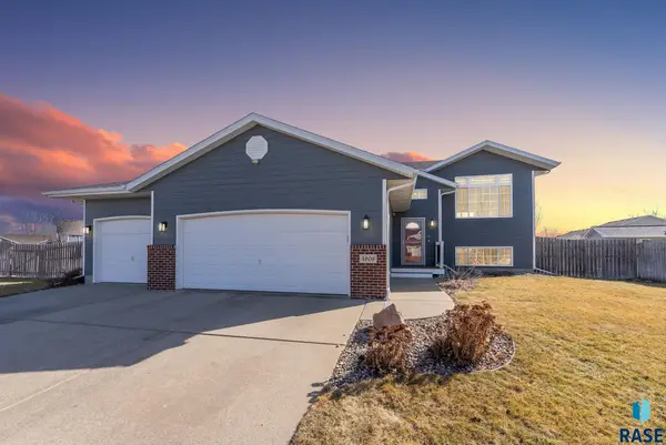 4808 S Dunlap Ave, Sioux Falls, SD 57106
