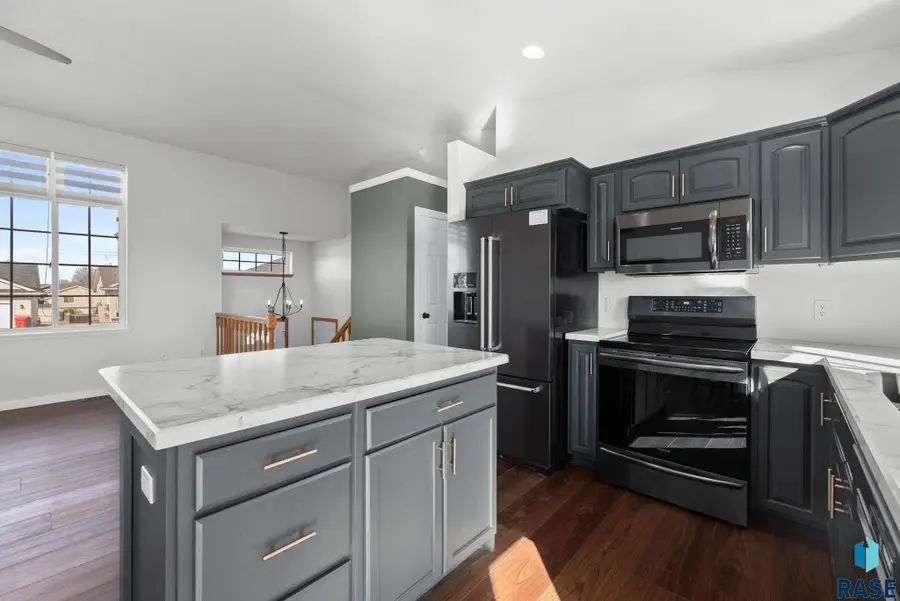 4808 S Dunlap Ave, Sioux Falls, SD 57106 - #3