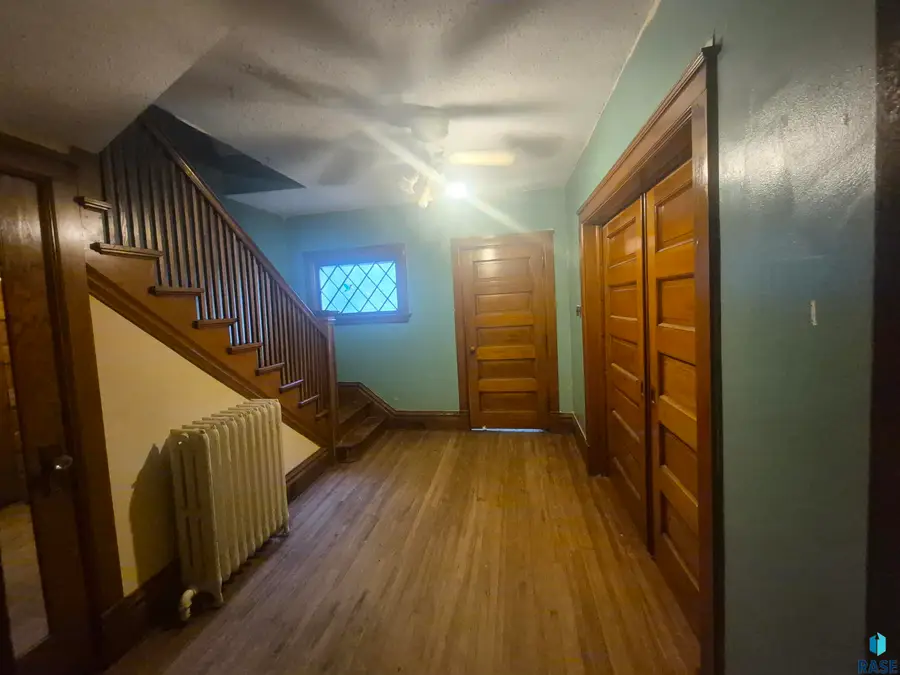 102 3rd St St Se, Pipestone, MN 56164 - #3