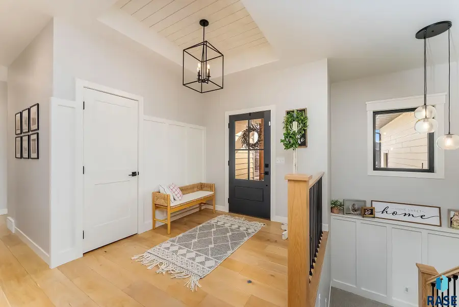 8216 E Ladyslipper Cir, Sioux Falls, SD 57110 - #3