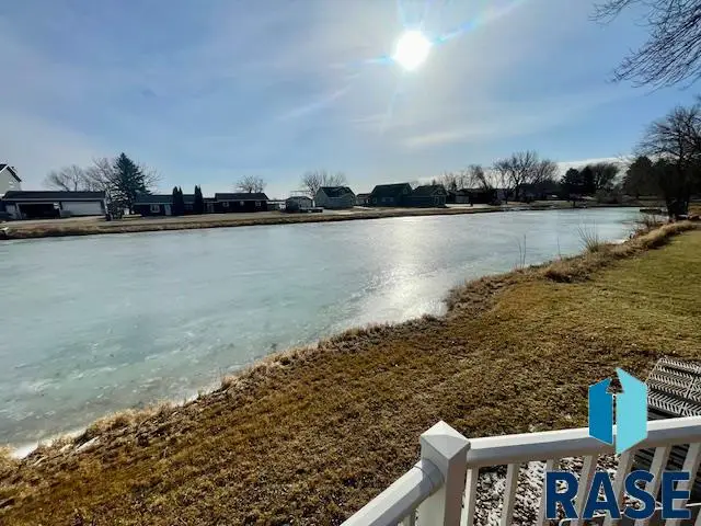 1392 S Lake Dr, Watertown, SD 57201 - #3