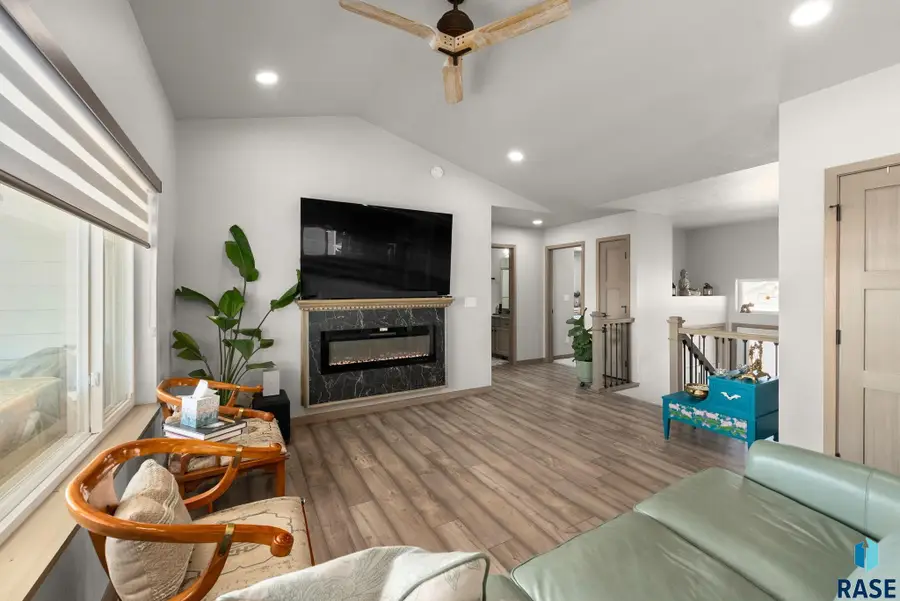 300 S Tumble Creek Ave, Sioux Falls, SD 57110 - #3