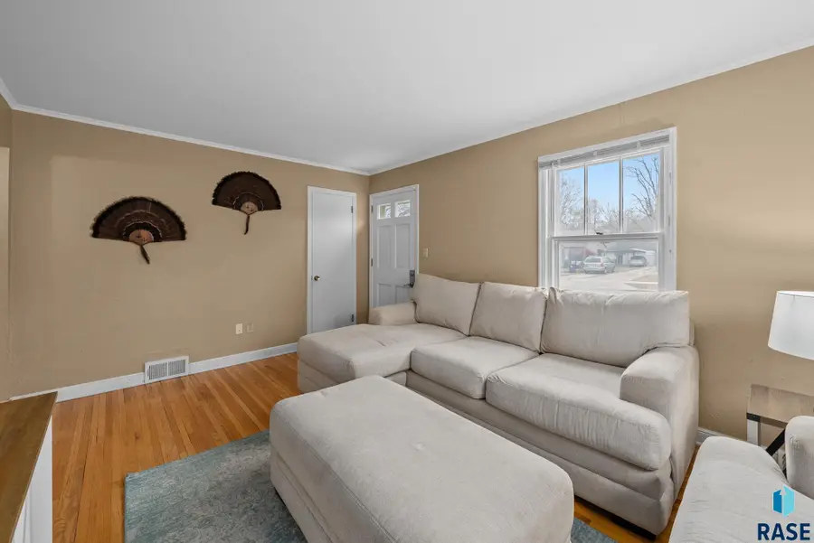 725 S Glendale Ave, Sioux Falls, SD 57104 - #2