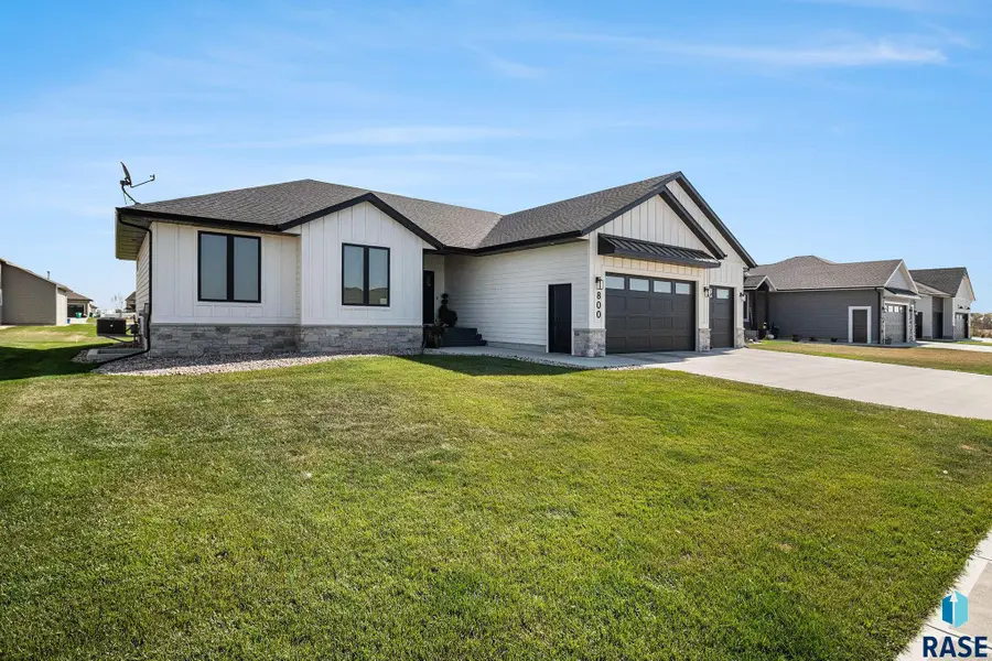 800 S James Ave, Tea, SD 57064 - #2