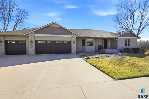 1412 S Deerberry Trl, Sioux Falls, SD 57106