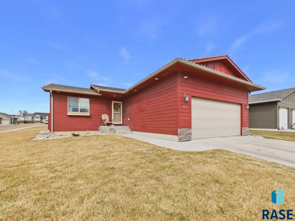 6632 W Amber St, Sioux Falls, SD 57107 - #1