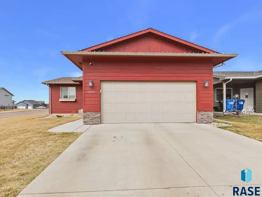 6632 W Amber St, Sioux Falls, SD 57107 - #2