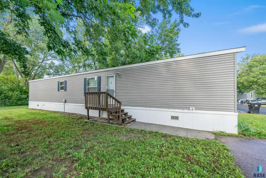 5005 W Alpha Pl, Sioux Falls, SD 57106 - #2