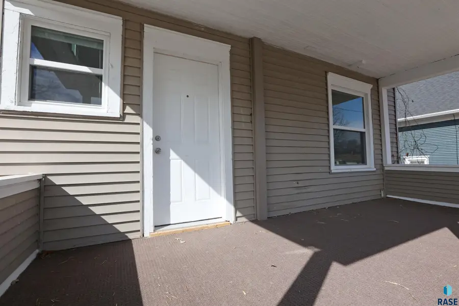 609 N Sherman Ave, Sioux Falls, SD 57103 - #2
