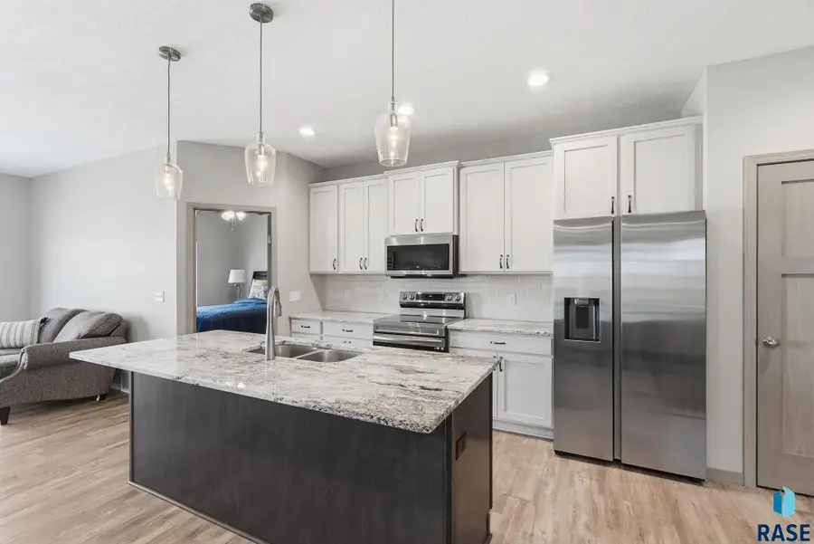 9622 W Broek Dr, Sioux Falls, SD 57106 - #2