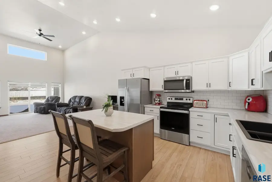 8167 E Tencate Pl, Sioux Falls, SD 57110 - #3