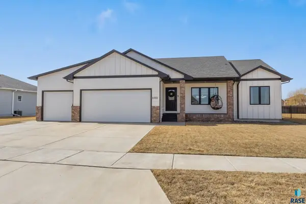 5301 S Hosta Ave, Sioux Falls, SD 57108