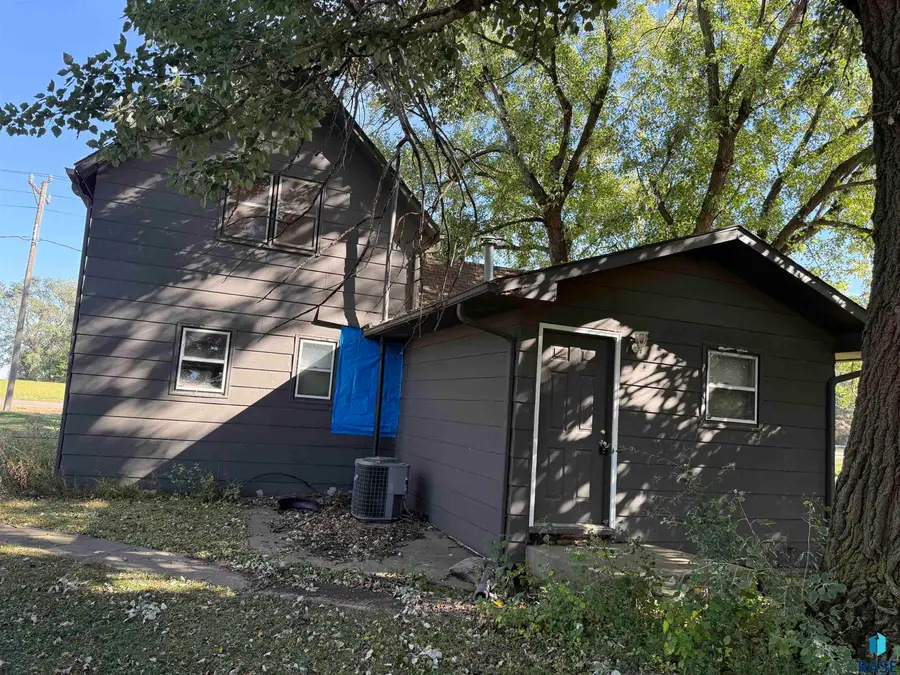 405 SE 13 St, Beresford, SD 57004 - #2