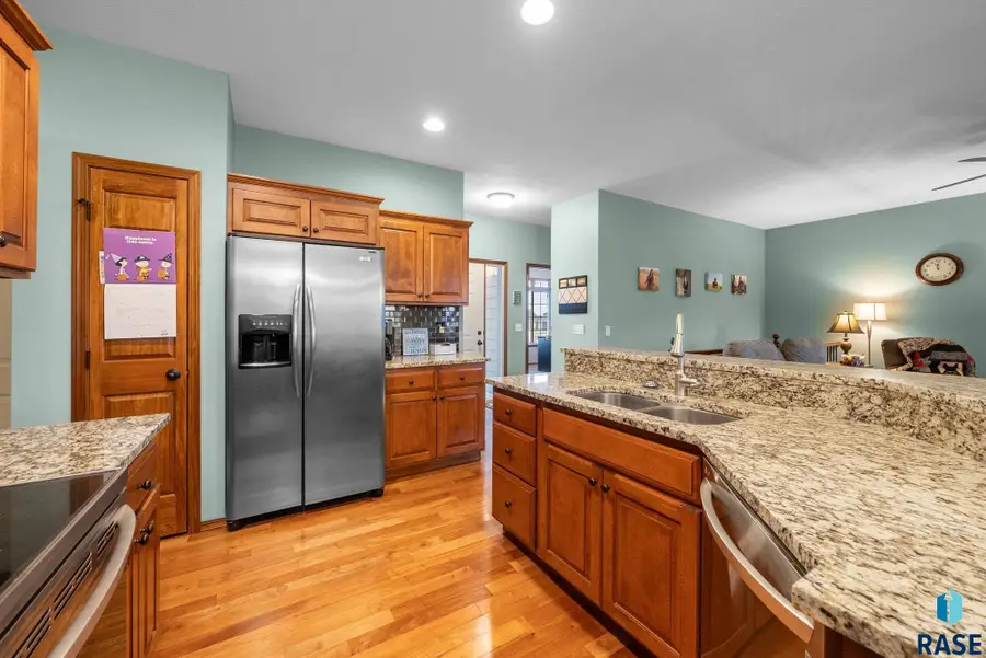 2317 S Katie Ave, Sioux Falls, SD 57106 - #3