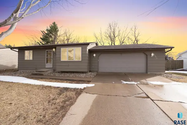 6305 W 58th St, Sioux Falls, SD 57106