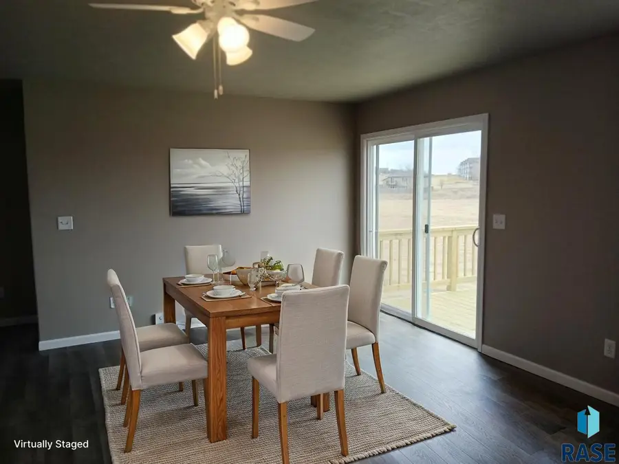 2512 N Bent Grass Ct, Sioux Falls, SD 57107 - #3