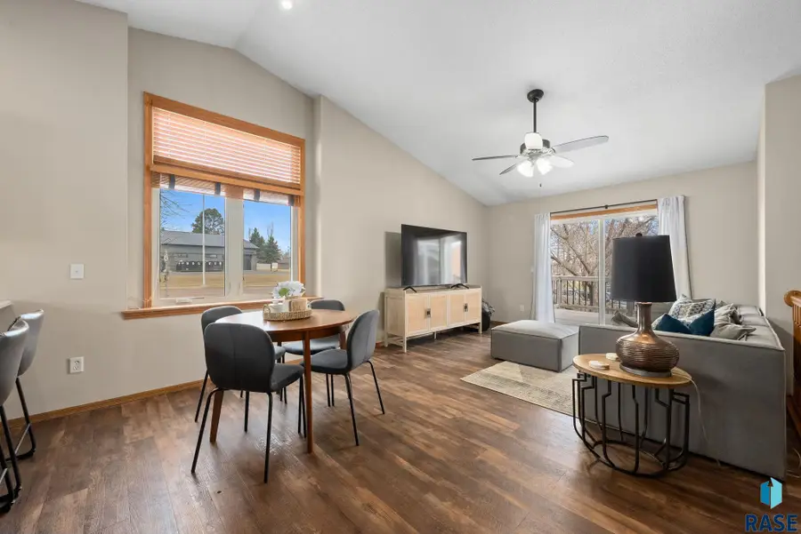 1200 E 61st St, Sioux Falls, SD 57108 - #3