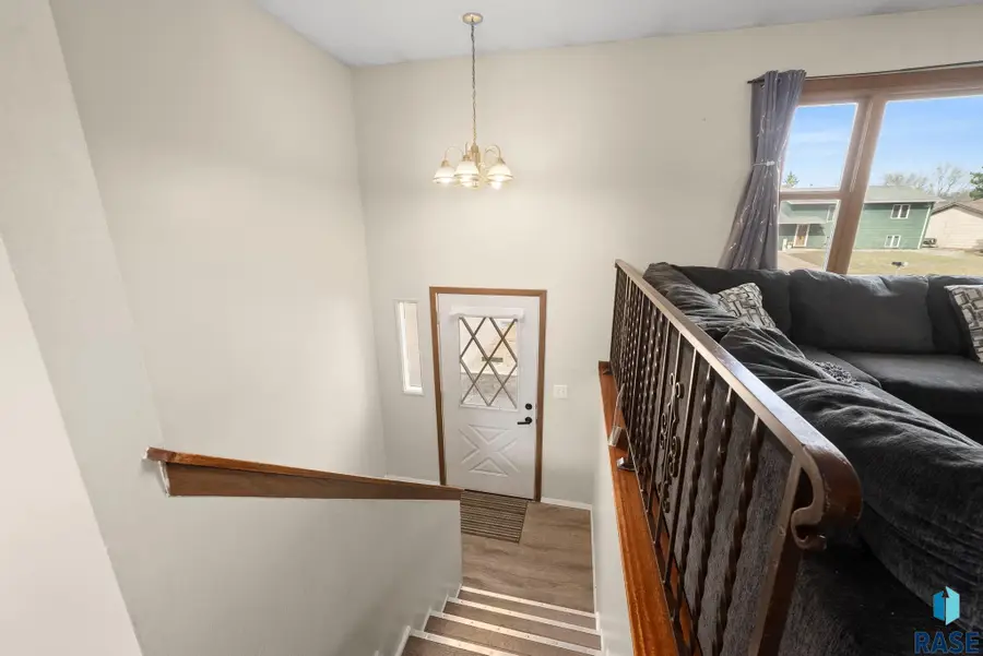 4517 S S Plains Dr, Sioux Falls, SD 57106 - #3