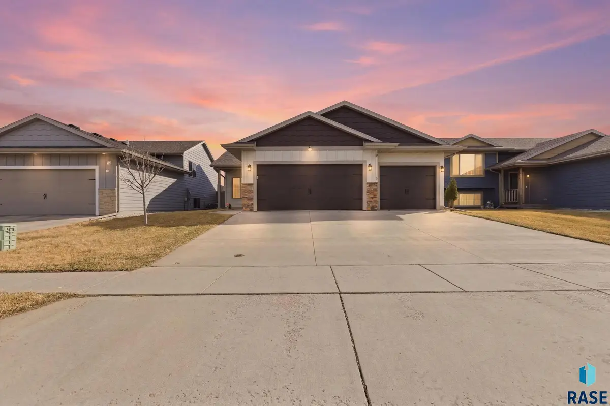 9413 W Liam St, Sioux Falls, SD 57106 - #1