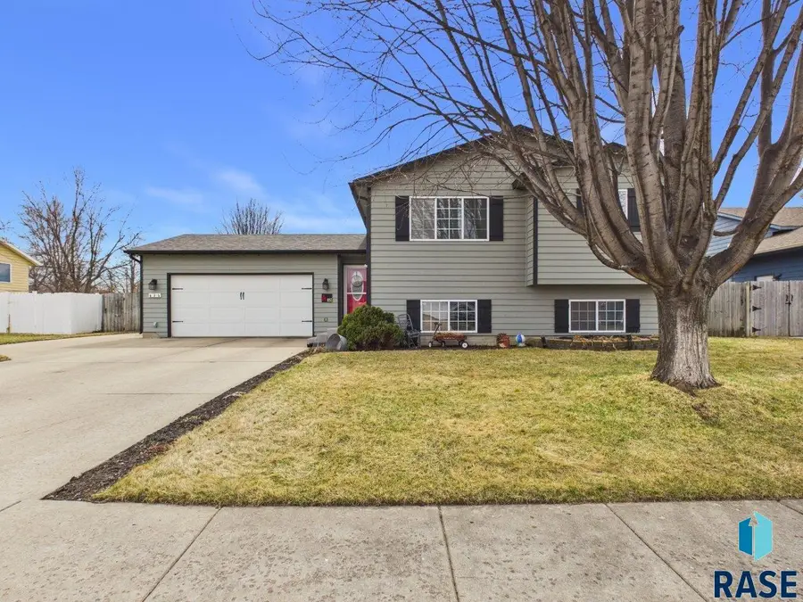 115 W Carroll St, Tea, SD 57064 - #2