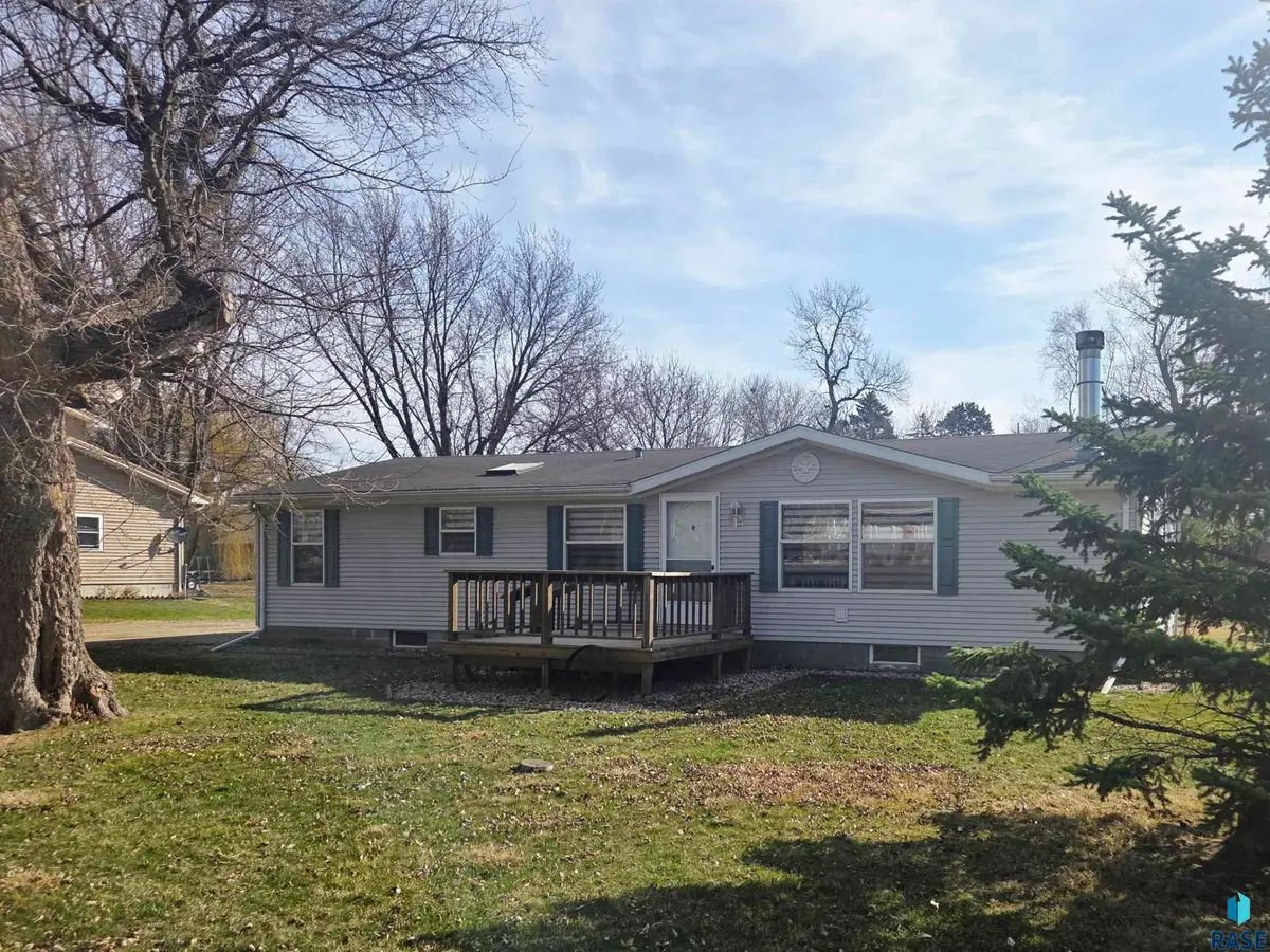 212 S Perry Ave, Colman, SD 57017 - #1