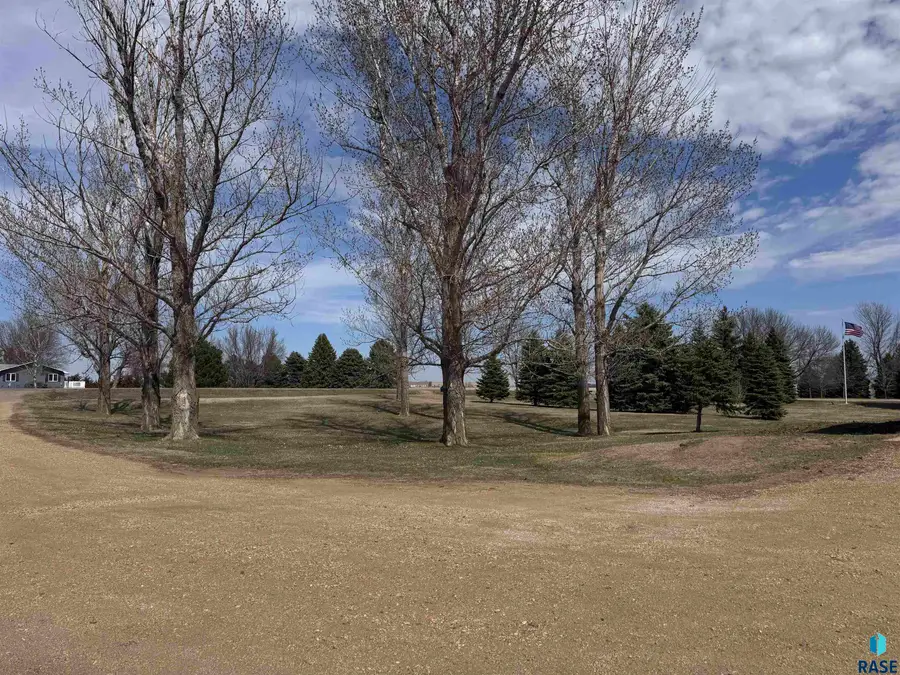 46535 280th St, Lennox, SD 57039 - #2