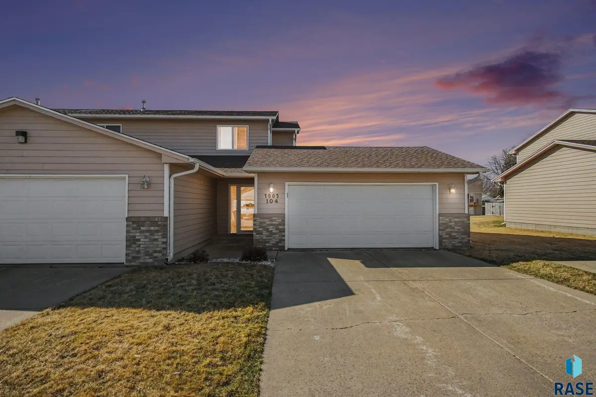 1903 S Sertoma Ave #104, Sioux Falls, SD 57106 - #1