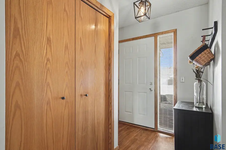 1903 S Sertoma Ave #104, Sioux Falls, SD 57106 - #2