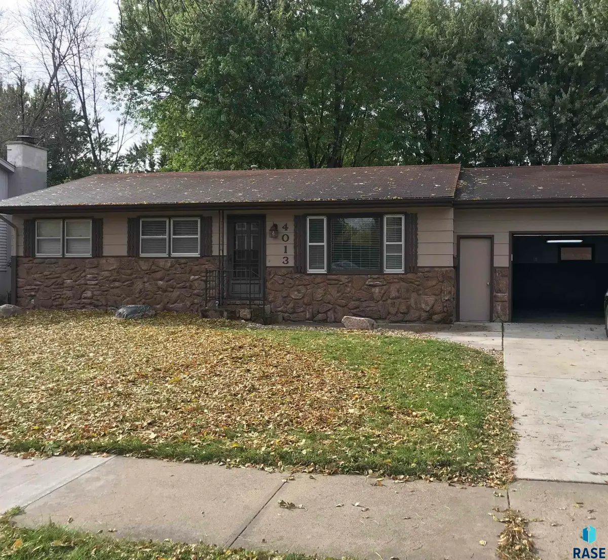 4013 S Drexel Dr, Sioux Falls, SD 57106 - #1