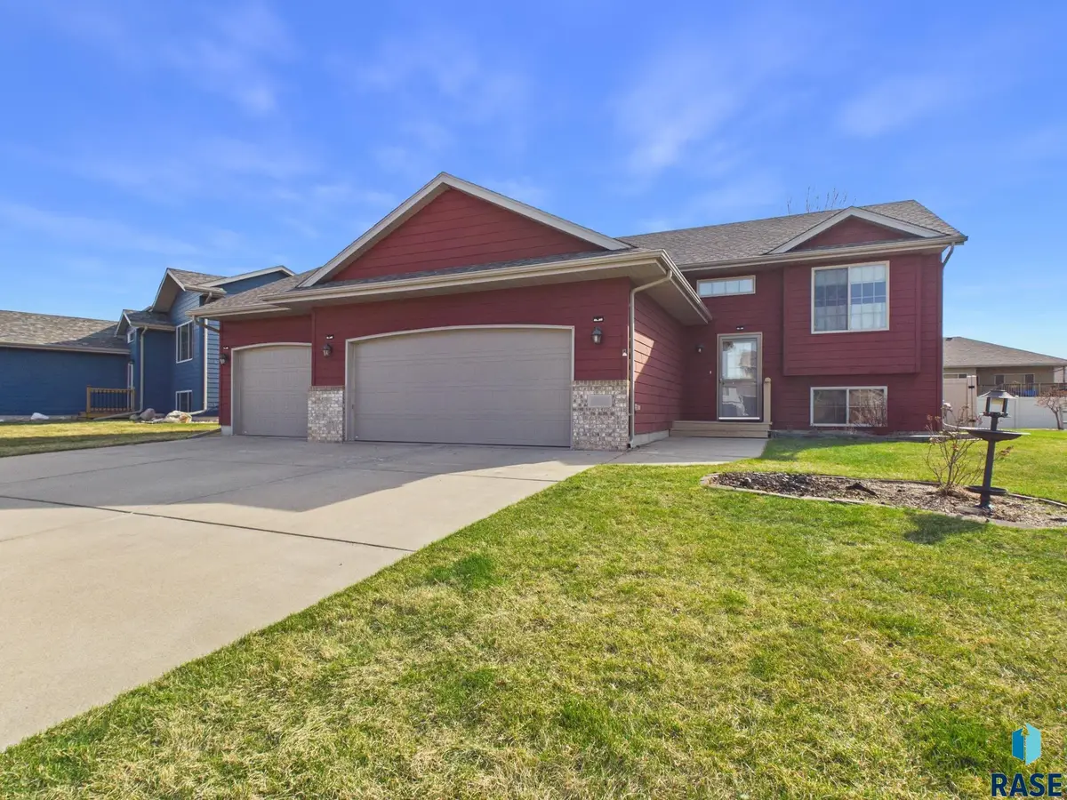 9213 W Norma Trl, Sioux Falls, SD 57106 - #1