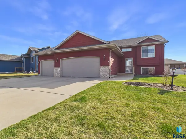 9213 W Norma Trl, Sioux Falls, SD 57106