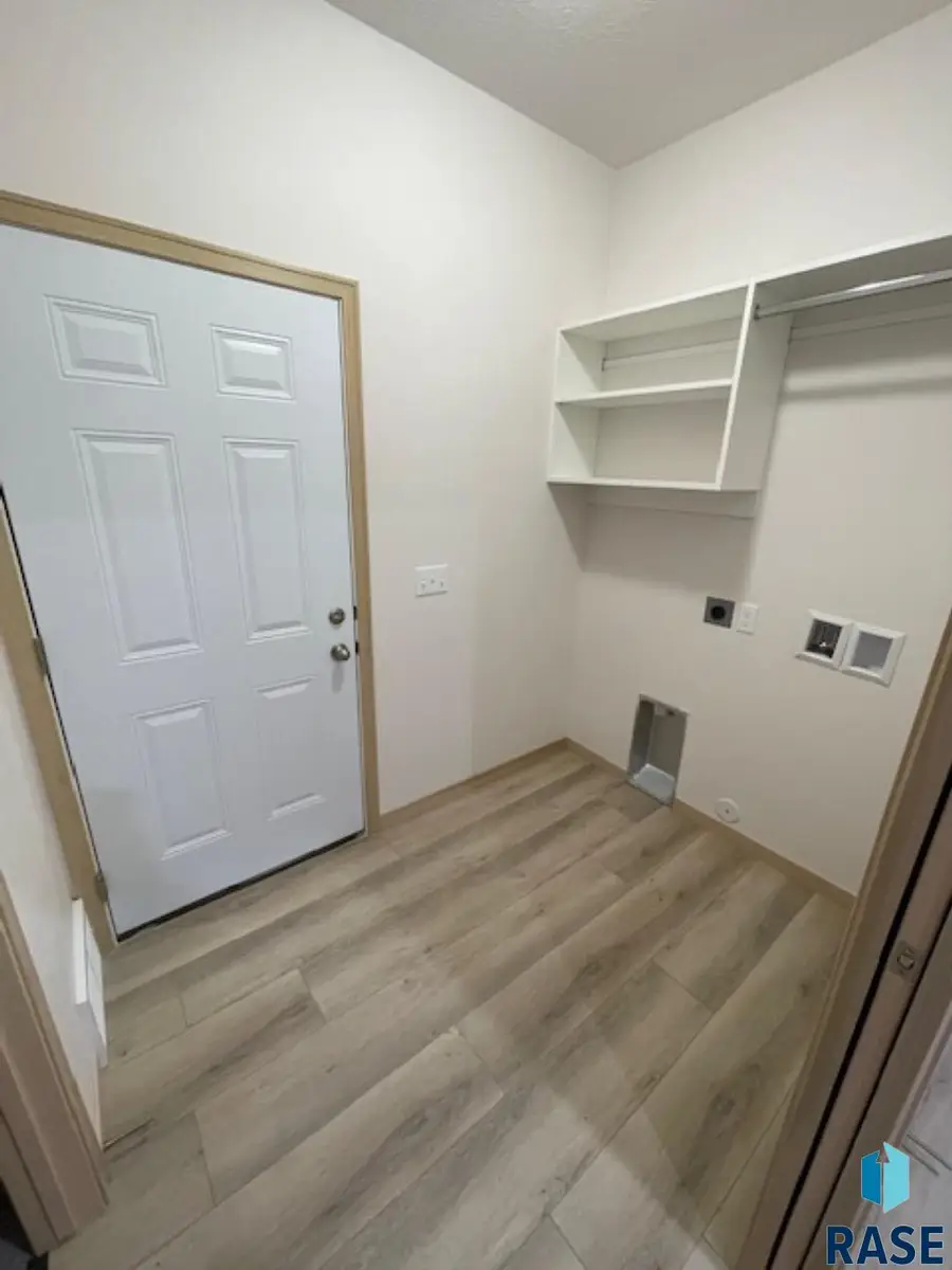 3606 S Heather Ave, Sioux Falls, SD 57106 - #3