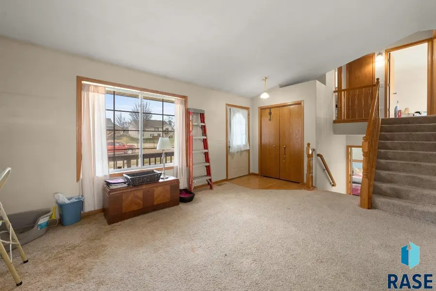 220 S Augusta Ave, Brandon, SD 57005 - #2